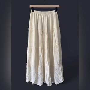 HOLLISTER TIERED CREAM MAXI SKIRT